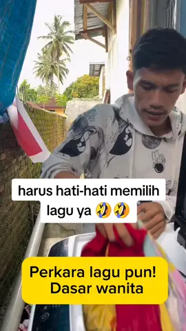 karena salah memilih lirik lagu, sak panci panci melayang 🤣🤣 #judika #suksesusiamuda #suamiistri 