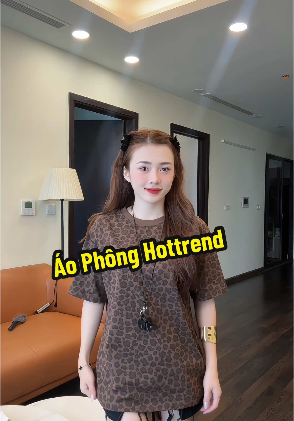 Năm nay có vẻ hot hoạ tiết này 😍 Mặc siu tôn da luôn ý ce ạ #landaulamvo 