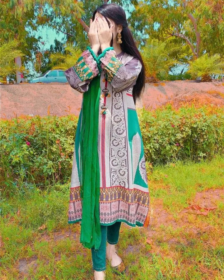 Cute girl dps pics 🥰❤️💕  #cutegirl #beauty #beautygirl #khani #girlssupportgirls #supportme #foryou #foryoupage #foryourpage #foryougirls #foryoupage #viral #viralvideo #viraltiktok #viralmyaccount🙏🙏😚😘 #unfreezemyacount #tiktok #tiktokteamunfreezmyacount😥🙏 #pakistanigirl #pakistan #views #2mviews #sweetgirl #foryoupage