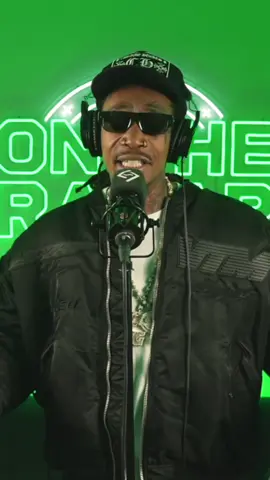 Slidin like a skateboard 