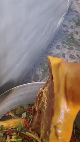 đùi dê ủ thảo mộc thơm ngon ngọt thịt  #xuhuong #duideumuoi #laudehungthinh 