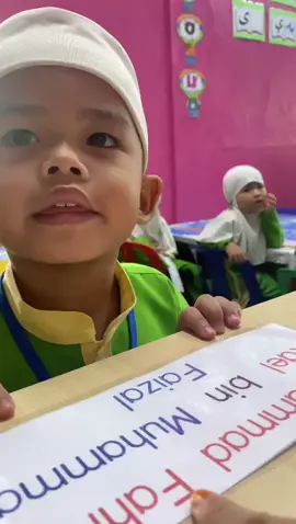 cikgu ajar huruf F susah sngt dia nk sbut tu smpai dgn muncung mulut nya dia buat 😇😂😂😂😇😇😂 kalau dia cuti cikgu cakap sunyi sebab dia seorng penghibur walaupon pelat tp suka cerita😇😂😂😂 semoga mnjadi ank yg soleh yg syg mama🤲🫶❤️‍🩹#fahrimikaelumur4tahun #tadikapastipasirgudang #fy #fyp #fyppppppppppppppppppppppp #budaktadika #fypシ゚ 