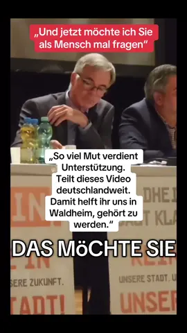 Starke Frage einer Bürgerin an den Vizepräsidenten Bürkel als Mensch! So viel Mut, so viel Applaus. Unsere Veranstaltung am 11.04. in Waldheim war ein starkes Zeichen gegen die geplante Erstaufnahmeeinrichtung (EAE). Wir sagen: NEIN zur EAE in Waldheim! Teilt das Video, macht es deutschlandweit sichtbar und helft uns, diesen Wahnsinn zu stoppen! #waldheim #bürgerallianz #keineEAE #sachsenstehtauf #bürgerwille #waldheimsagtnein #politikersprechenan #bürgerstimme #zukunftfürunserekinder #peggelein #gemeinsamstark #sachsendrehtauf #gegenEAE