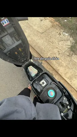 Xe lâu ko rửa để vậy mọc rêu xanh luôn sợ ma thật #mtrieubiflop #xuhuongtiktok #siriusđộkiểng #siriusbinhphuoc #changtrai17tuổi 