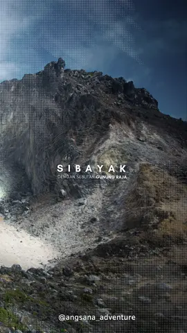 Gunung Raja, ini dia istilah dari Gunung Sibayak, yang termasuk jenis gunung berapi dan meletus terakhir pada tahun 1881. Gunung ini berada di sekitar 50 kilometer barat daya Kota Medan. Gunung Sibayak merupakan gunung yang cukup populer di Sumatra Utara, karena akses menuju Gunung Sibayak yang relatif mudah. Akan tetapi Batas usia pendaki Gunung Sibayak minimal 17 tahun. Pendaki yang berusia di bawah 17 tahun diwajibkan didampingi oleh orangtua, maupun pemandu gunung. Sampai saat ini, Gunung Sibayak masih tergolong gunung berapi aktif. Meski begitu, Gunung Sibayak memiliki daya tarik sebagai salah satu destinasi wisata pendakian. Gunung Sibayak tergolong dalam kawasan Taman Hutan Raya. Dengan Memiliki ketinggian sekitar 2.212 mdpl, dan memiliki Puncak seperti Takal Kuda, Puncak Pilar, Puncak Deleng Pintau, dan Puncak Outer Rim. Keunikan dan keindahan dari Gunung Sibayak sendiri memang terletak di bagian puncak. yang tampak hancur. Kondisi ini disebabkan oleh sejumlah letusan yang pernah terjadi di Gunung Sibayak. Gimana, kalian sudah ada yang pernah kesini? Angsana_Adventure #AngsanaOutdoor #Outdoor #Adventure #InfoGunung #AngsanaOutdoor_Info #Sibayak #Sumatera #GunungSibayak #GunungRaja #Indonesia