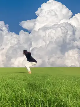 Chỉ muốn nằm mãi như thế này, không nghĩ gì cả, gió nhẹ thổi qua, thả hồn theo mây… không lo, không nghĩ 🍃 #KhungCảnhChữaLành  #SốngChậm #ThảnhThơi #viralvideo #jfp #chữalành