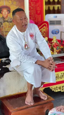 #อาจารย์แห้ว #ศาลเจ้าพ่อนาคราชจันเสน #พระยูไล #ดูดวง #สร้างพระ #ทำบุญ