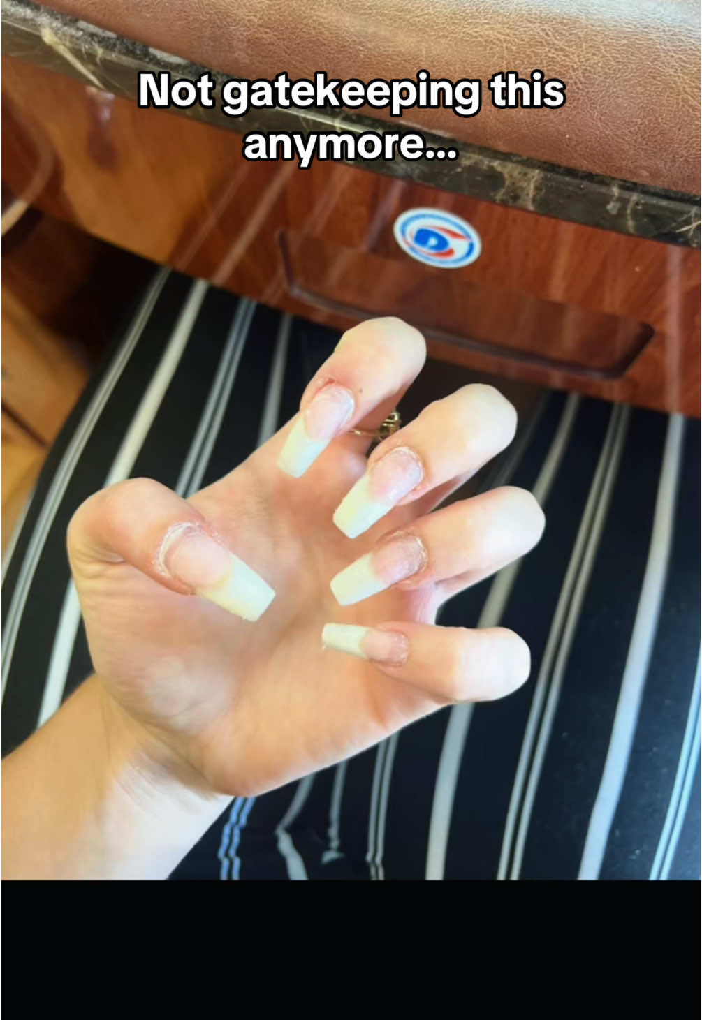 Just a happy customer 🤍😋 #nailgrowthoil #naturenails #growyournails 