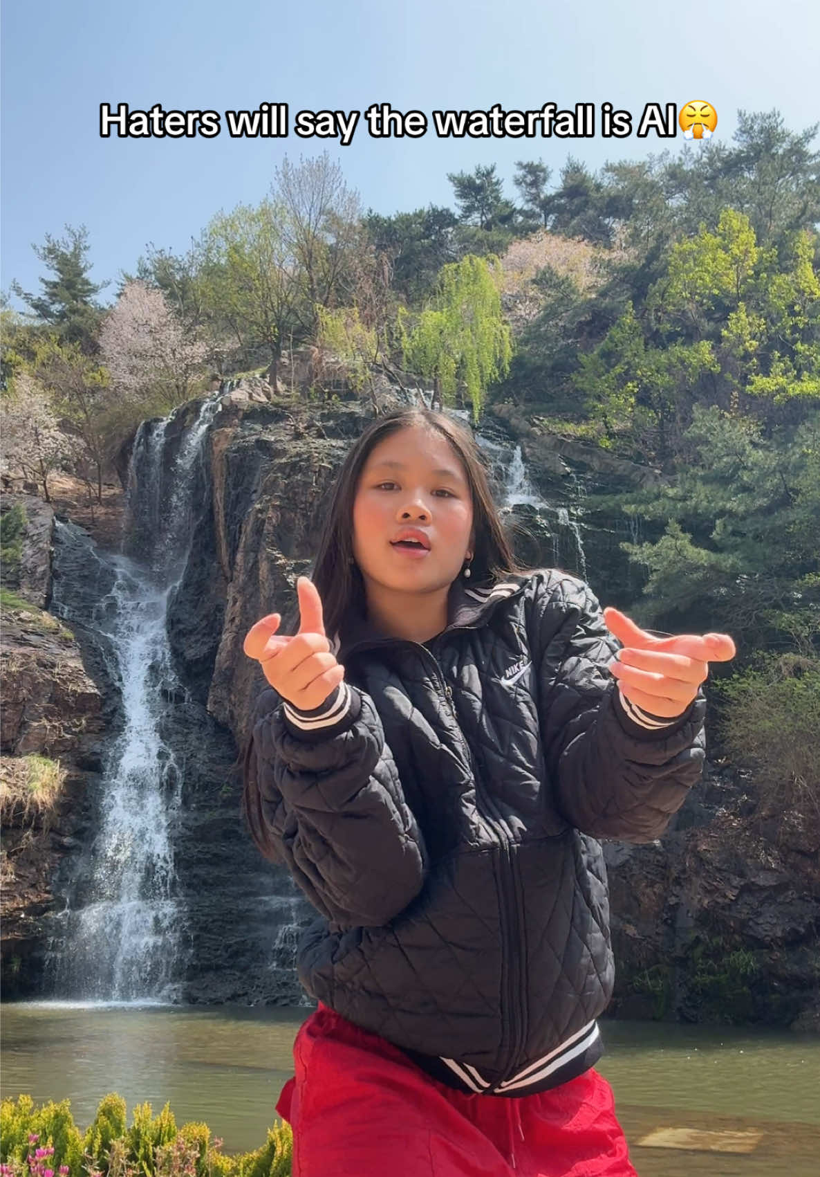 Shake it to da max💪🏻🙂‍↕️ dc: @Davy&Melo✨ #dancetrend #dancechallenge #waterfall #korea #seoul #dance #dancer #dancing #trending #viral #tiktokdance #fyp #foryou #foryoupage #dancehall #hiphop 