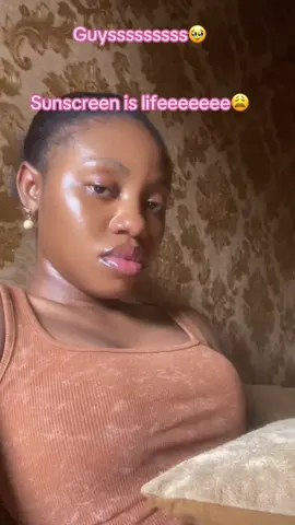 Sombody say glowwww😩 #bigbellybuttongirl #fyp #viral_video #sunscreen #skincare #healthyroutine #skintok 