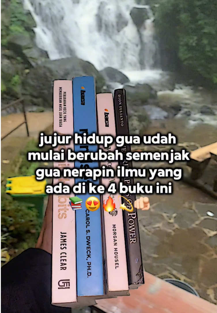 kapan lagi dapat 4 buku sebagus ini dengan harga 80rban aja📚 yuk mumpung masih muda perbanyak investasi leher keatas dengan banyak membaca buku😍 #paketbukumotivasi #bukupaket #bukumotivasi #bukumotivasisukses #SelfImprovement #bukuselfimprovement #psychologyofmoney #theprinciplesofpower #mindset #atomichabits #motivasisukses #bukupsikologi #motivasi #sukses #motivasidiri #investasileherkeatas #rekomendasibuku #pengembangandiri #selfgrowth 
