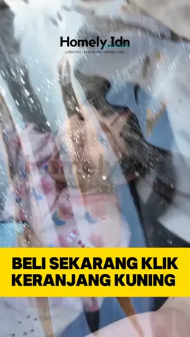 Gak ada lagi cerita si kecil basah kuyup di motor. Jas hujan dua kepala ini wajib punya buat kamu yang sering boncengan! Klik keranjang kuning buat amankan sekarang! #jashujanmurah #jashujanmotor #jashujan 