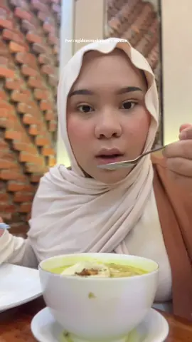 Kalau ketemu makanan yang di pengen tu senangnya bukan main☺️🤏🏻 #masyaallahtabarakkallah 