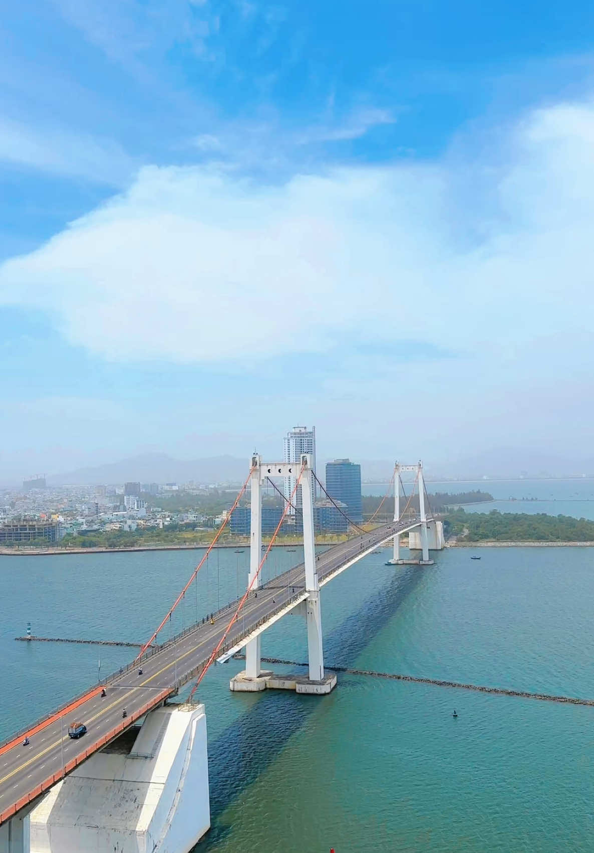 View này xứng đáng 5 sao Đà Nẵng #danang #danangcity #hoteldanang #dulich #dulichdanang #khachsanviewbien #khachsandanang #goldenbaydanang 