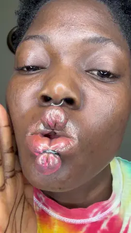 Lips plumper #hack #wupper #foryou #lips #goviral 