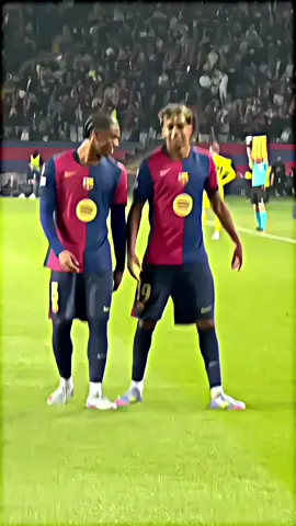 dance boys#barcelonafc🔴🔵#lamineyamal#alejandrobalde#hansiflick#munaleo#hansiflick#fypシ゚viral🖤tiktok #fyp #gangs 