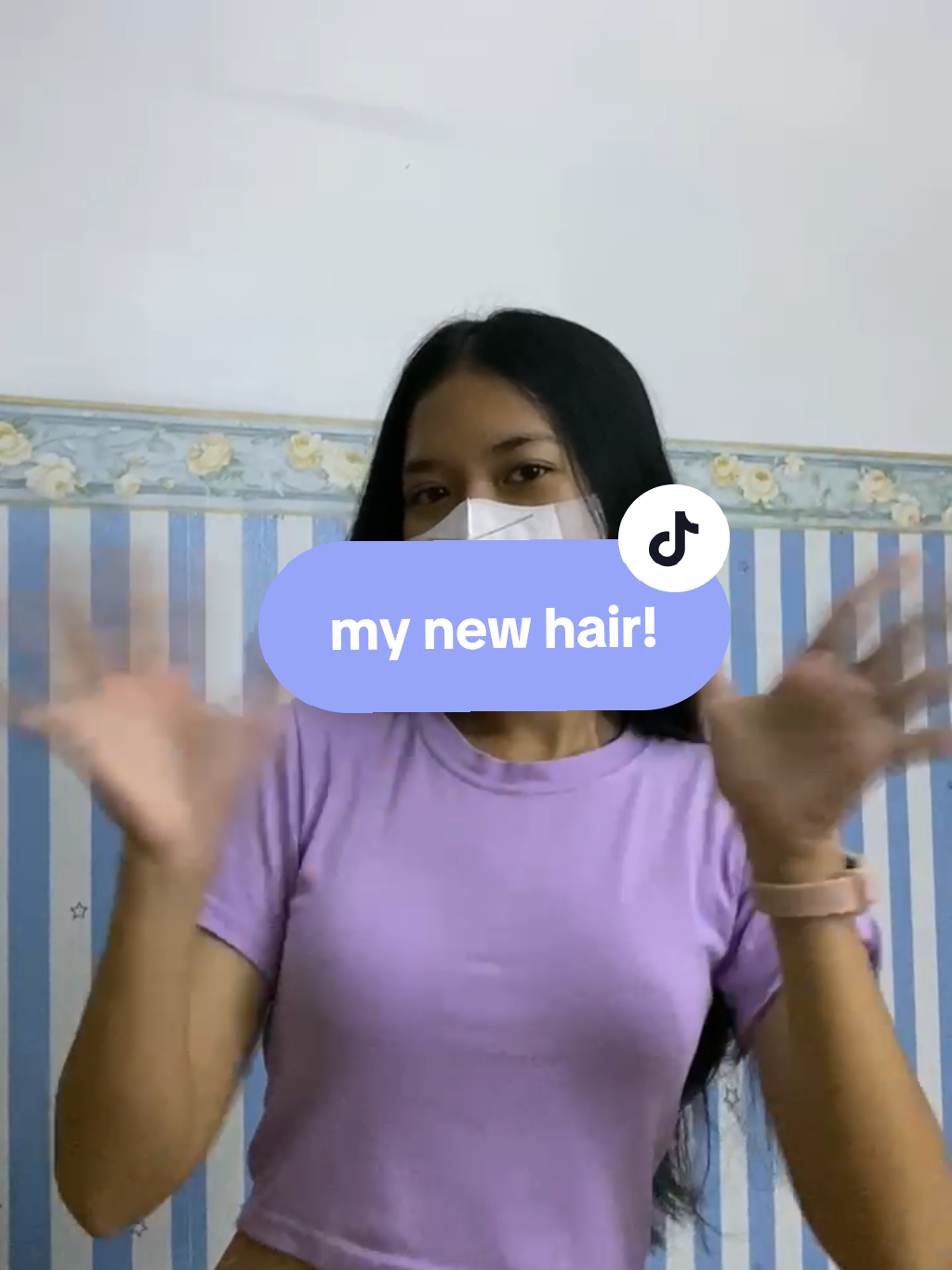 manjangin rambut 2thn kurleb, berawal dari kena razia rambut dl sempett pendek jg jadi bertekad buat manjangin. ternyata g segampang itu makin hari makin cape ngerawatnya udh rontok parah, kering, bercambang, jadi gampang patah sudah sampai di titik terlelah akhirnya..tadaaaa ak potong dehh🤗🤗 terimakasih bnykk kak' yg sudah melayani aku dan teman kuu🫰🫰😞@christophersalon.id @christopherblokmplaza rapih bgt hasil potongannya, btw aku ambil paket rambut wanita yg senior yaaa🤩 pelayanannya ramah' semuaa bahkan sampe dikasih tips cara styling rambut akk🥺 thancuu somayyy