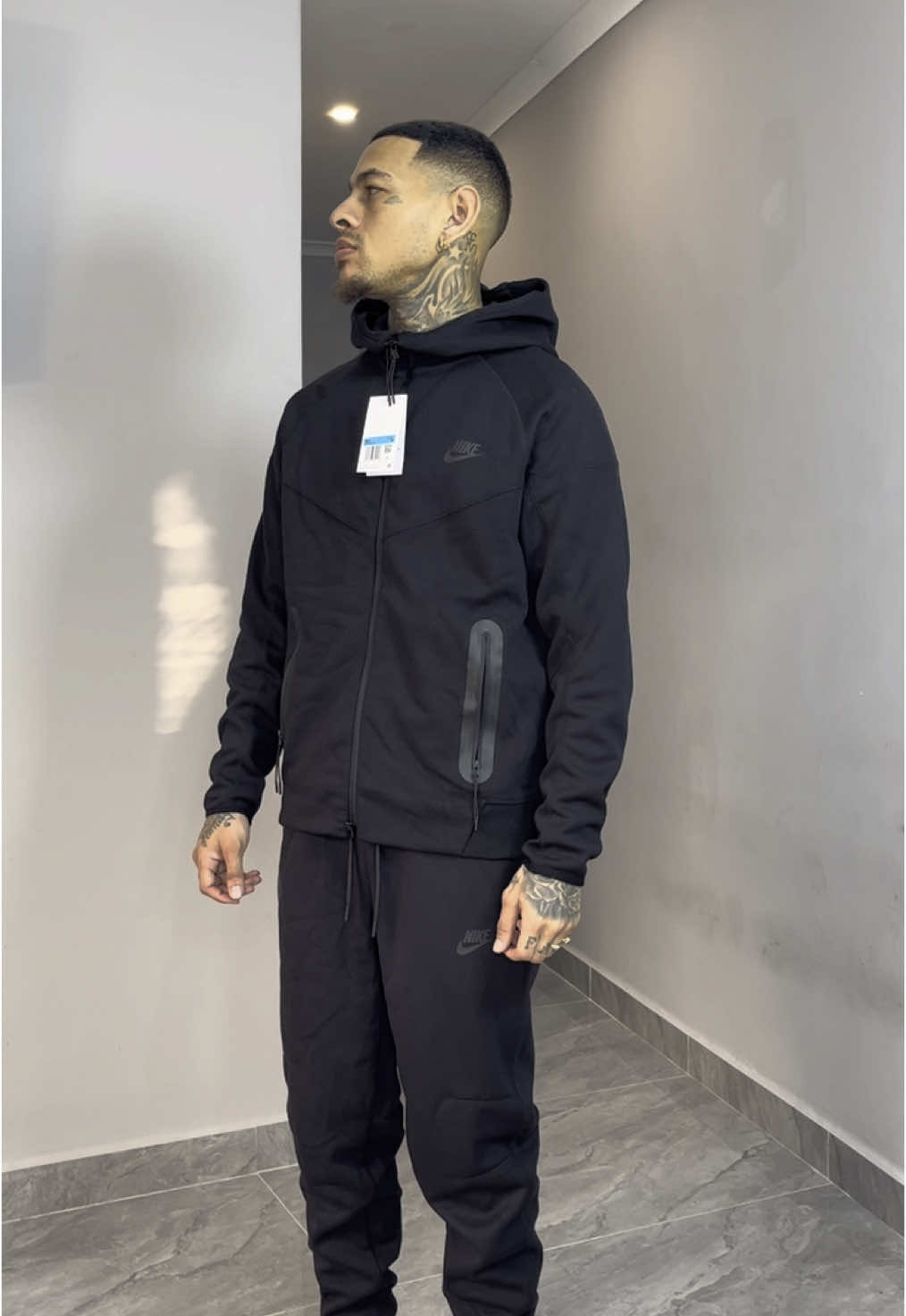 @stockxkicksvip.com  Code: Devon