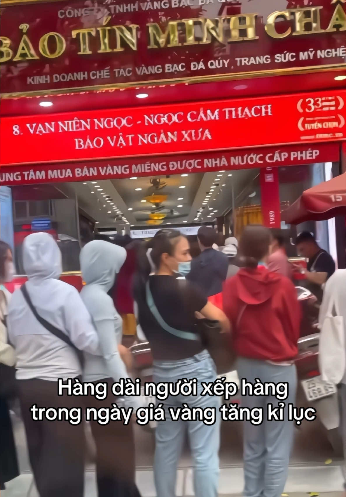 Giá vàng hôm nay (17/4) tăng chóng mặt khi lên 120 triệu/lương, đang ở mốc cao nhất lịch sử 📈 #giavangvietnam #giavangthegioi #giavangtang #giavanghomhay #baotinminhchau #sjc #doji#dojp#vangsong #tiktoknews #tiktokgiaitri #muavang #tintucvietnam #thitruongtaichinh #taichinhkinhdoanh 