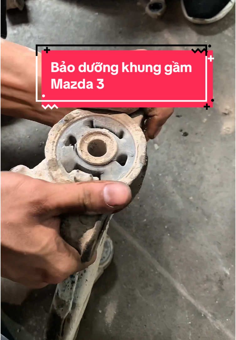Bảo dưỡng khung gầm Mazda 3 #baoduongoto #suachuaoto #caosucanga #trunganhgarage #TrungAnhgara #mazda3 #rotuyntrudung