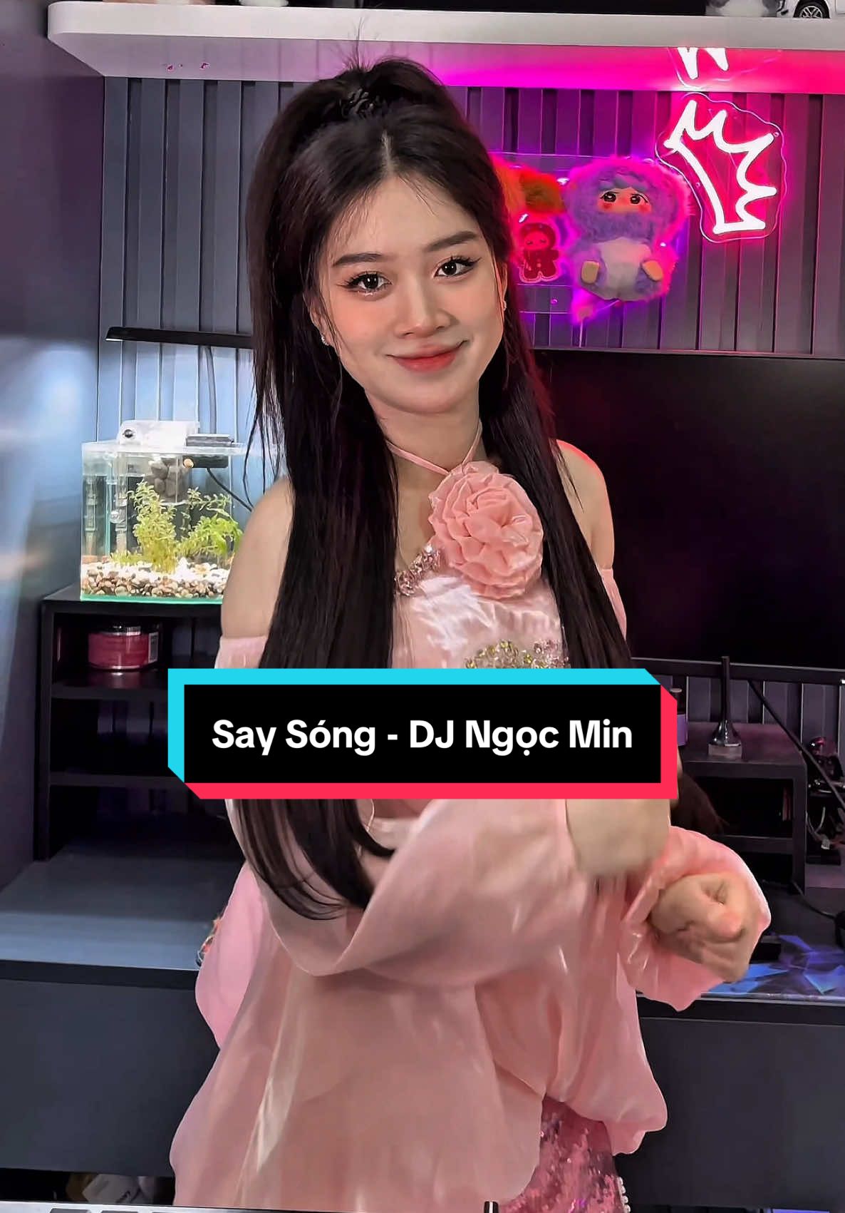 Biển thì êm… mà lòng Min lại Say Sóng.. #DJngocmin #xuhuong #djhot #djnu #fyp #viraltiktok #viralvideo #trending #nhachaymoingay #saysong 