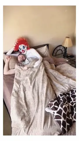 Funny prank #funnyvideo #prank #funny #prankscare #jumscare #funnytiktok #people #foryou #doll #prankdoll #scarescam 