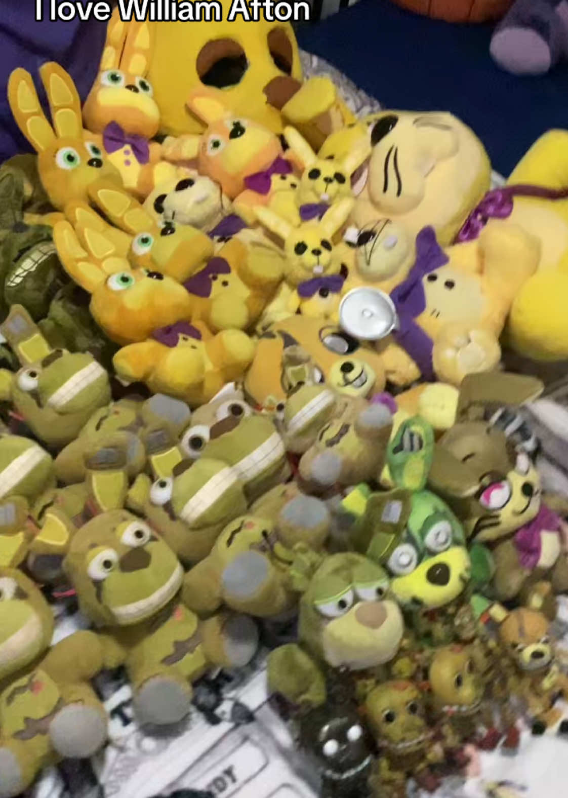 WILLIAM AFTOOONN #fyp #fnaf #fivenightsatfreddys #williamafton #fnafwilliamafton #springtrap #fnafspringtrap #springbonnie #fnafspringbonnie #fnafplush #fnafplushies #fnafmerch 