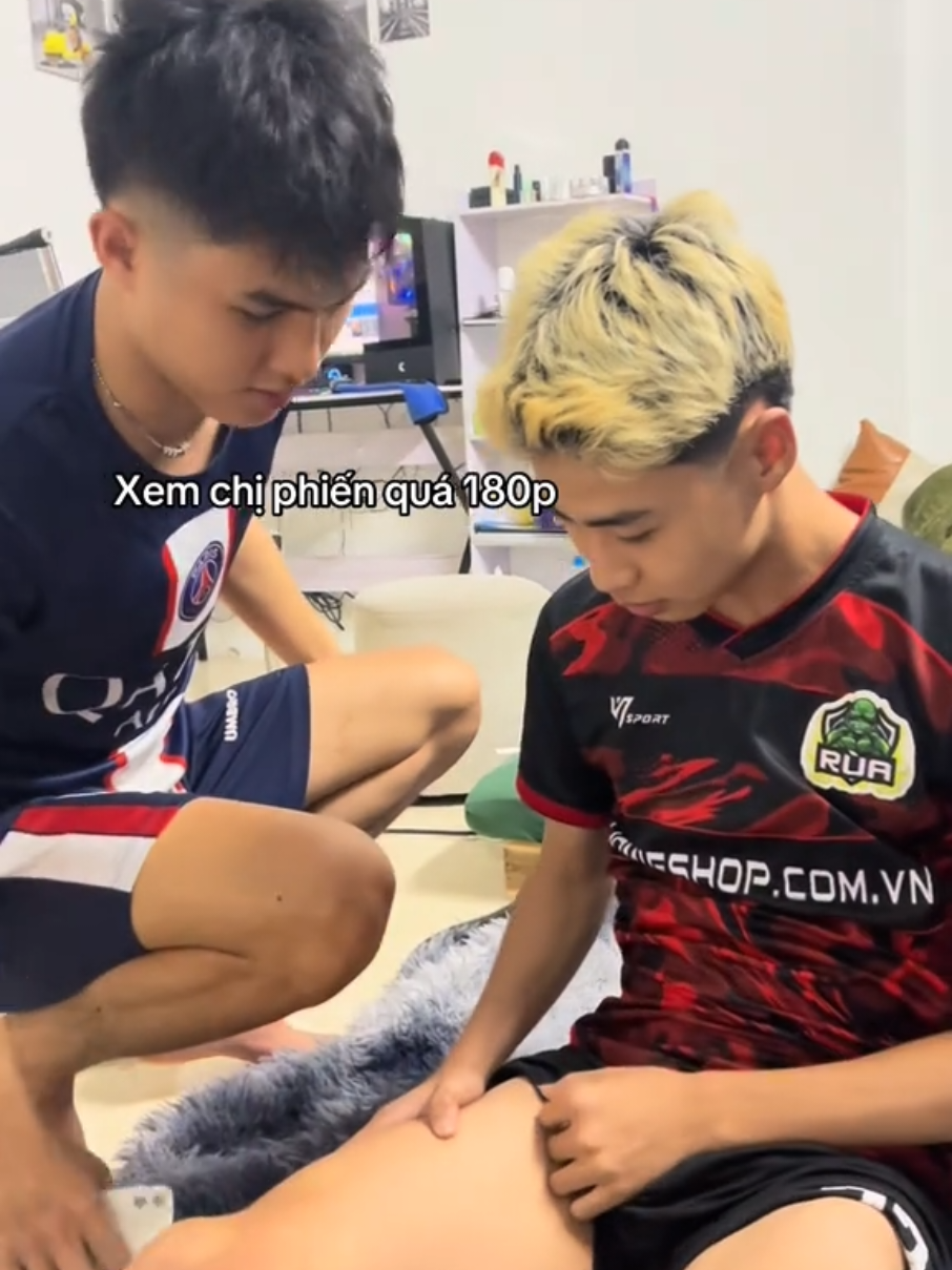 CHỊ PHIẾN ƠI LÀ CHỊ PHIẾN #viraltiktok #lgbt #congdonglgbt🏳️‍🌈 #traitatto #xuhuong #traithang #viral #giaitri #chiphien 
