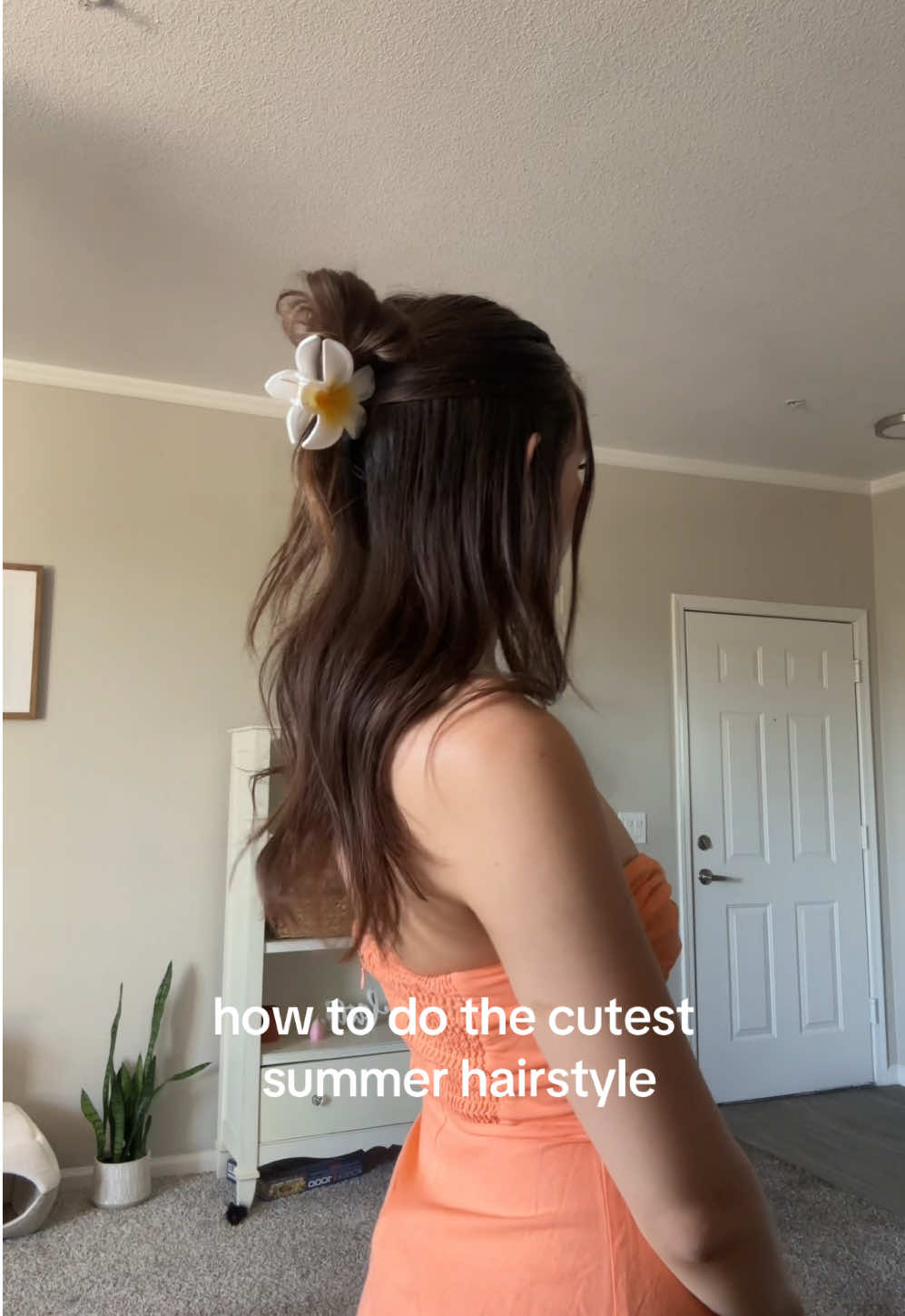 doing this hairstyle every day in summer!🤗 the clips are 4 for only $10! #tiktok #TikTokShop #tiktokpartner #tiktokaffilliate #tiktokmademebuyit #tiktokshopspringglowup #fyp #foryoupage #deal #deals #dealsforyou #dealsforyoufordays #sale #flashsale #affilliate #affilliatemarketing #tubetop #fashion #womens #womensfashion #TikTokFashion #BeforeAndAfterHair #FromBasicToBeautiful #LevelUpYourLook #AccessoryThatSlays #ObsessedWithThisClip #FlowerHairClip #HairAccessories #CuteHairClip #HairClipGoals #ShopMyLook #TikTokMadeMeBuyIt #SmallBizFinds #MustHaveAccessory #HairClipTrend #HairTutorial #HairHack #EasyHairstyle #HairTok #QuickHairstyles #TrendingHairstyle #EverydayHair #5MinuteHair #BeautyHack #TikTokBeauty #Hairtok 