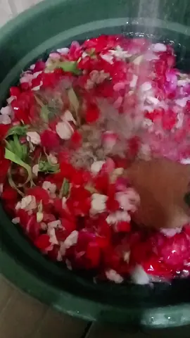 Malam Jumat Kliwon mandi kembang setaman #dukunrocker #bukaaura 