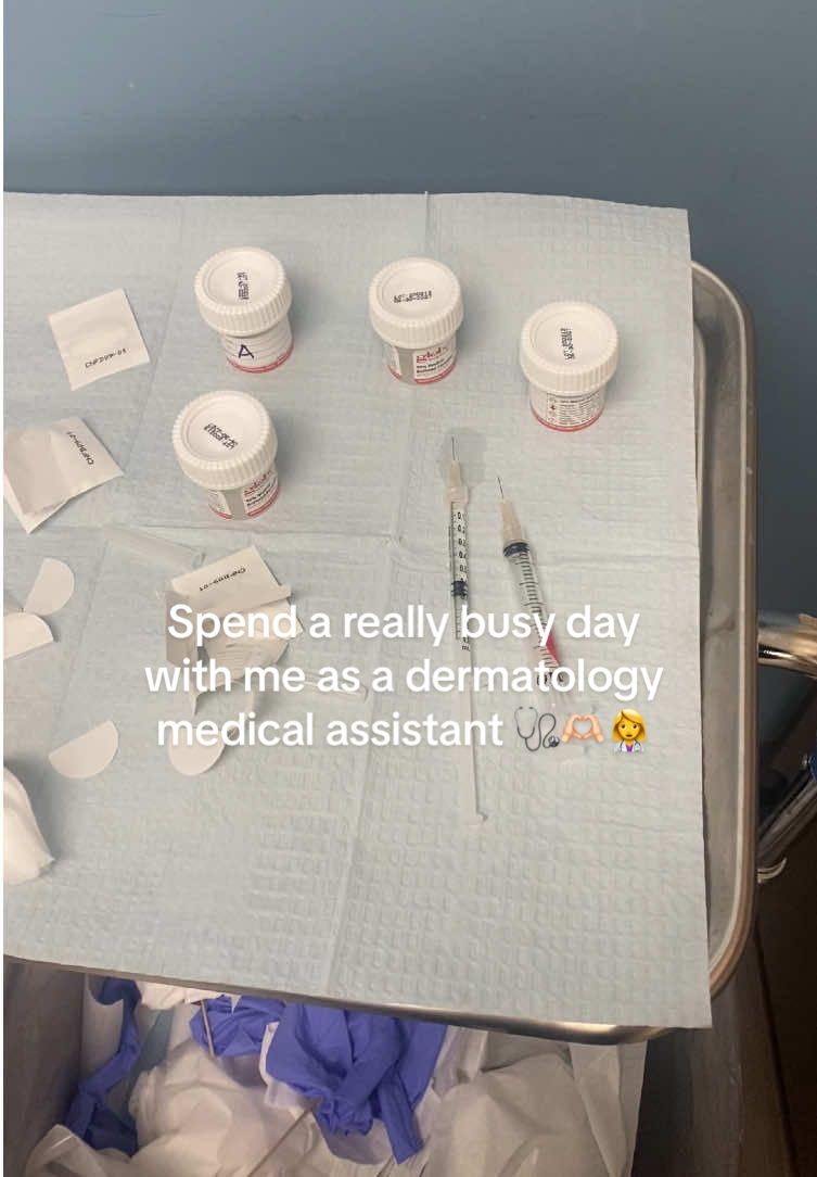 Spend a super busy day with me as a dermatology medical assistant !!! #dermatology #medicalassistant #premed #diml #ditl 