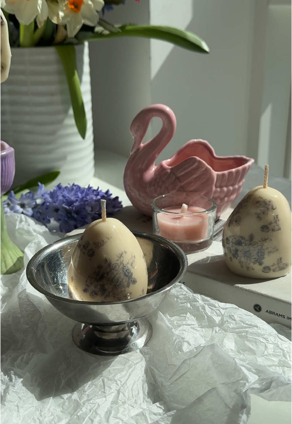 Decorate your dinner table with handcrafted candles featuring ceramic-like effects that complement your tableware. We also offer custom options—send me a message if you’d like a DIY candle kit to make your own at home. #candledecor #ceramiccandle #candle #homedecor #candletok #candlecraft #crafting #candlemaking #tableware #candlelover #candlebusiness 