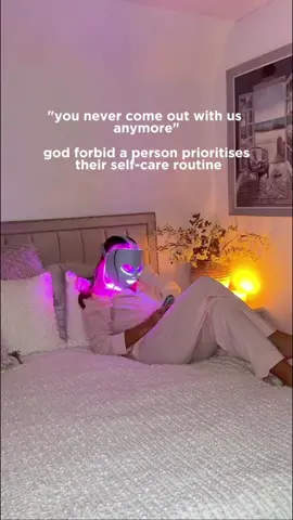 It’s a lifestyle 🤷‍♀️✨ 📷 @laurenaamara  #SharkBeautyUK #SharkCryoGlow #GenerationGlow 