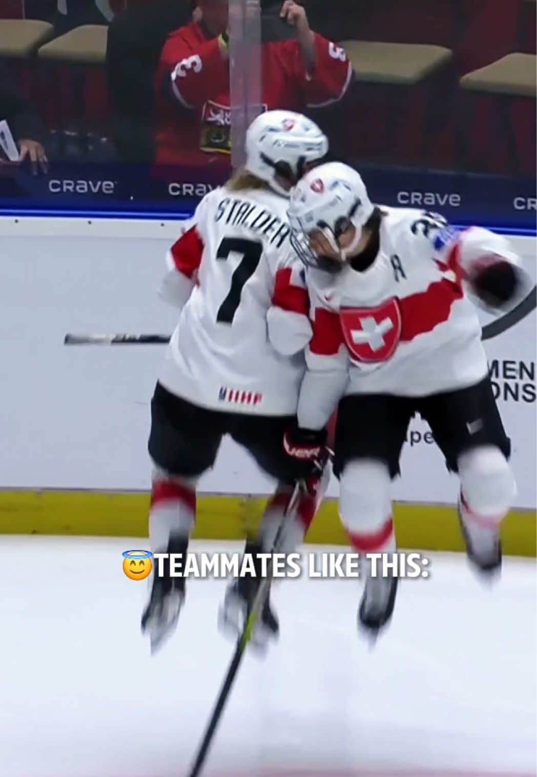 Ok but this warmup routine is unmatched🤌 #WomensWorlds #IIHF #Hockeytok #hockey #swissicehockey 
