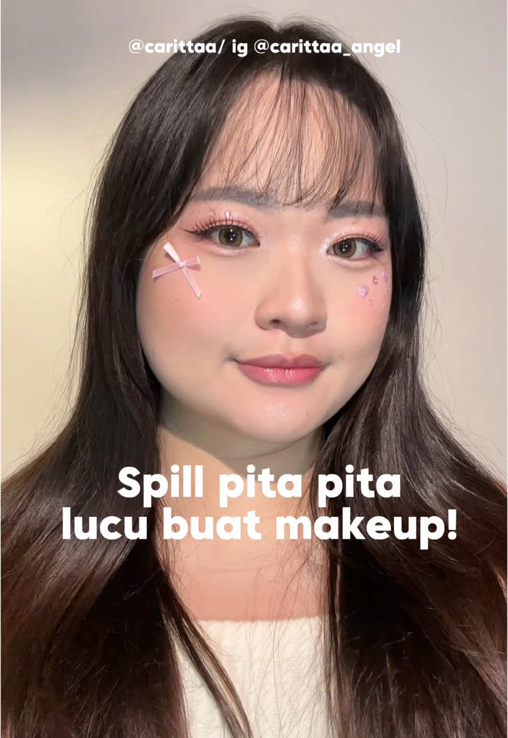 Lucuu bangett kannn cocok buat makeup kayak ginii🤍🎀 #ribbon #coquette #makeup #spillmakeup #douyinmakeup #tipsmakeup 
