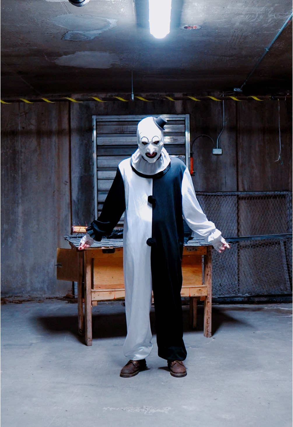 What a great song 🖤🤍 #fyp #foryou #foryourpage #terrifier #dance #michaeljackson #creepy #horror #scary 
