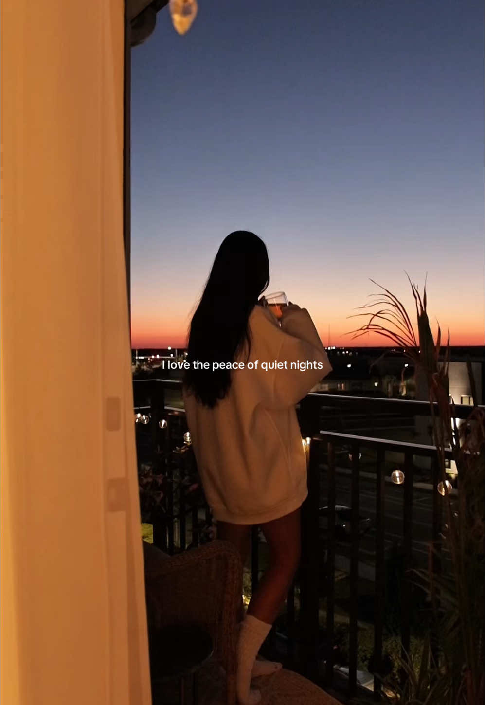 quiet nights, peaceful mind #quietnight #aesthetic #peaceful #cozy 
