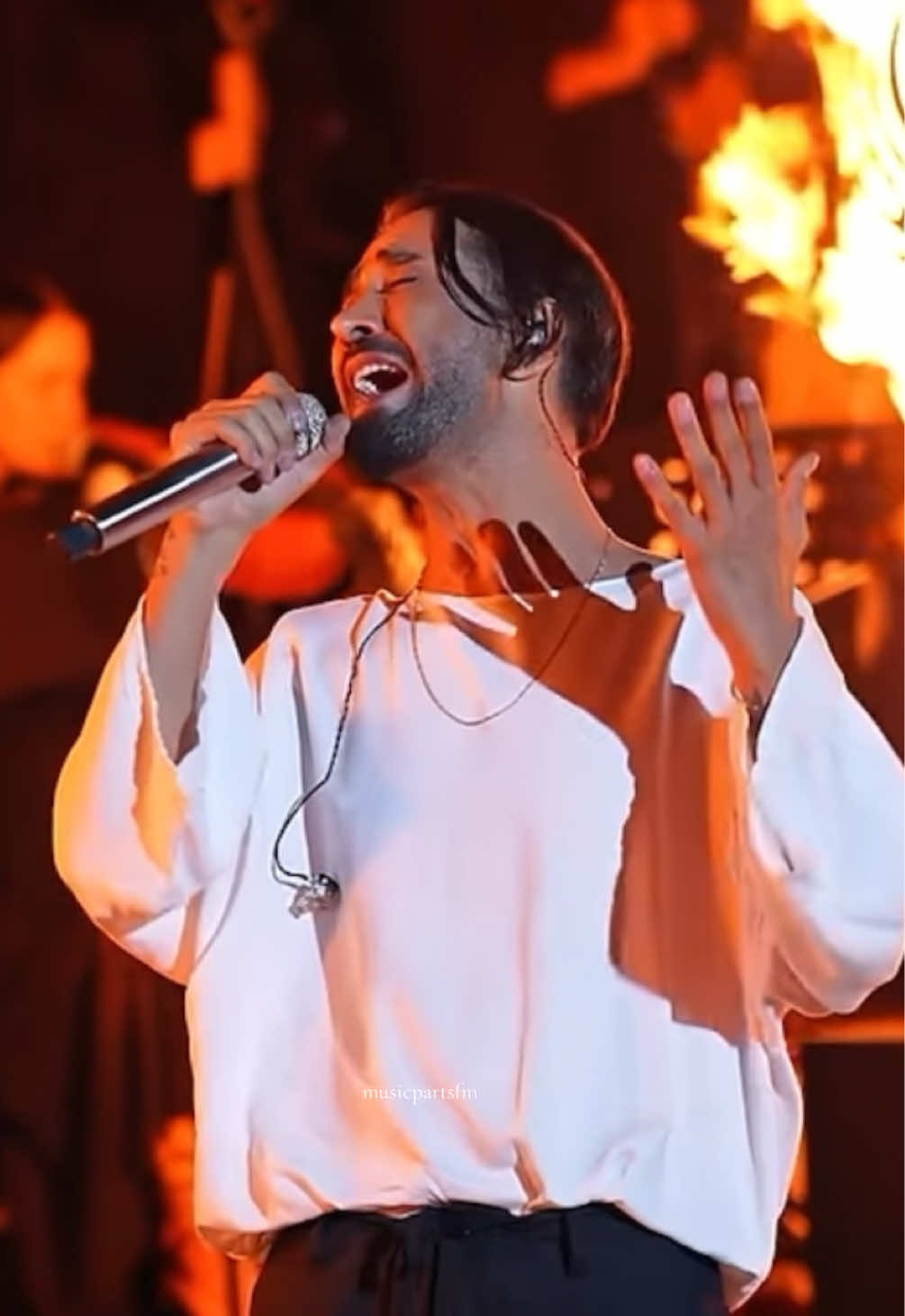 Zaten ben aldandım inanmadım aşka🥀  #tantaşçı#tantaşçıkonserindeyiz#konser#müzik#şarkı#şarkılar#şarkılardanparçalar#keşfet#türkiye#istanbul#konsermusik#keşfett#keşfetteyizzz#keşfetbeniöneçıkar#keşfetalbeni#tiktok#türkiye🇹🇷#ist#istanbul34  