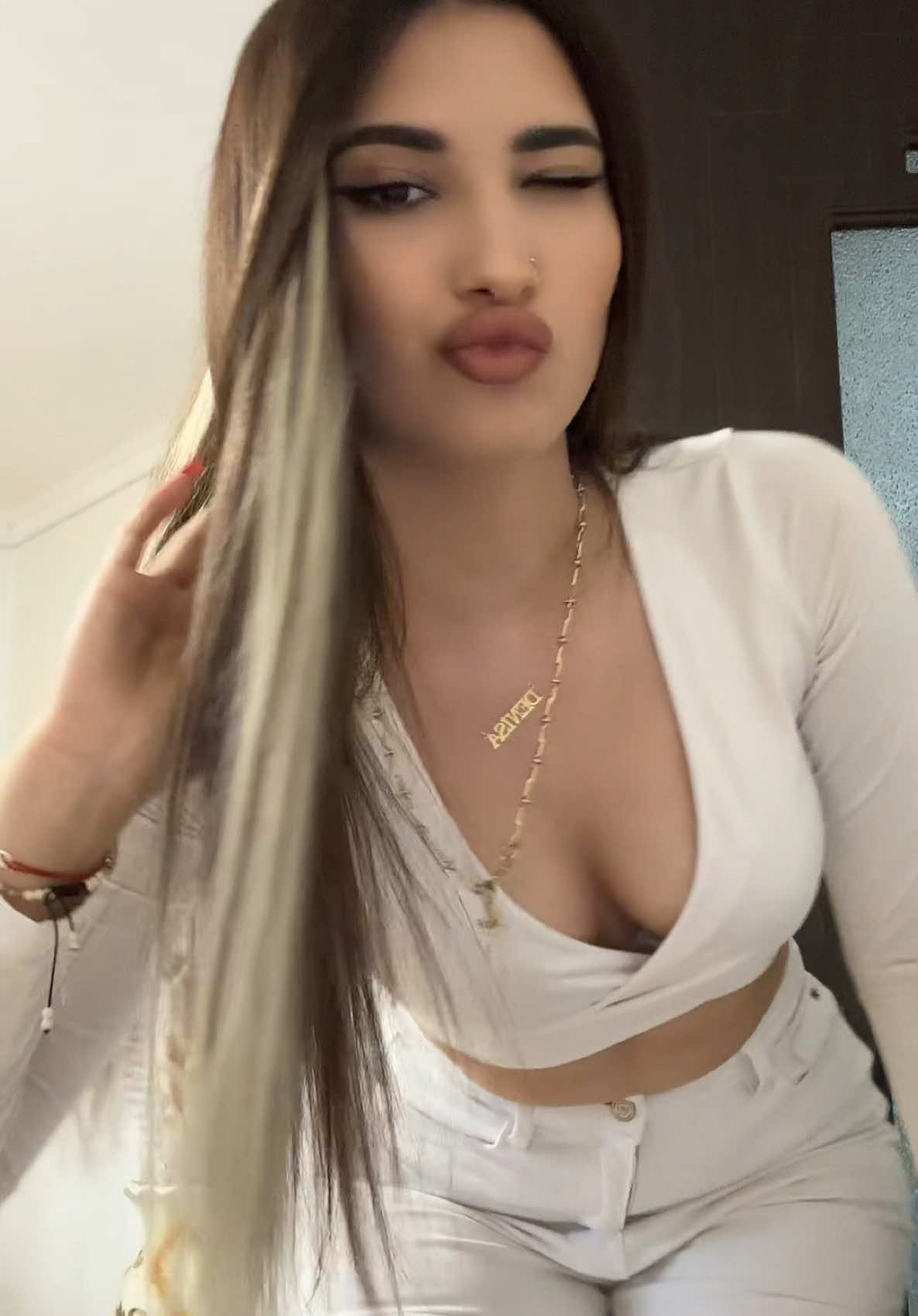 Unde umbli iubire mea😤?