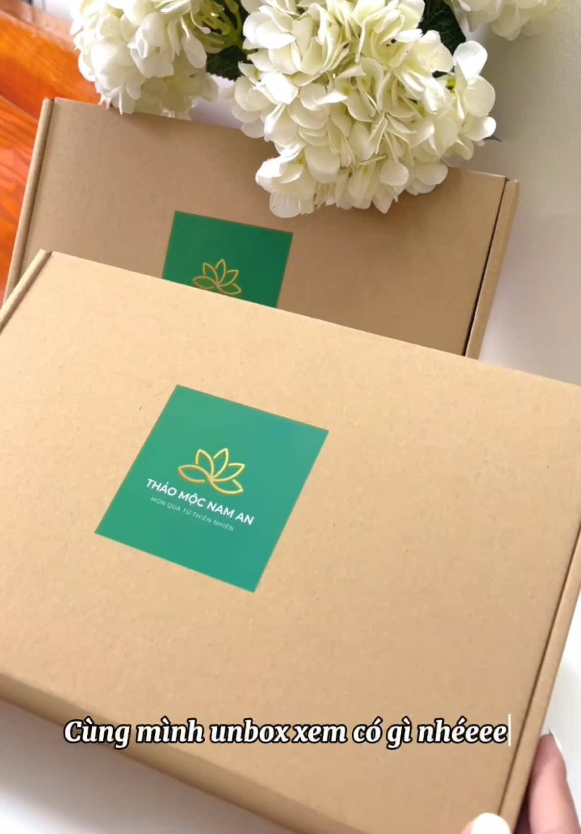 Unbox set Trà hoa 8 vị dưỡng nhan của nhà Nam An xem có gì bên trong nhé cả nhà 🥰🥰 #thaomocnaman #trathaomoc #trahoa8vi #traduongnhan 