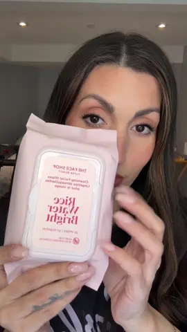 @GLAMZILLA was right, these @The Face Shop US wipes are AMAZING!!! Run don’t walk yall!!!  I ordered mine from @AmazonCanada @Amazon  #asmr #makeupremover #getunready #thefaceshop #amazonfinds 