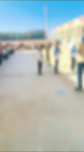 مااجمل انين الذكريات عندما يكون منغرسا بملامح الطفوله...💔