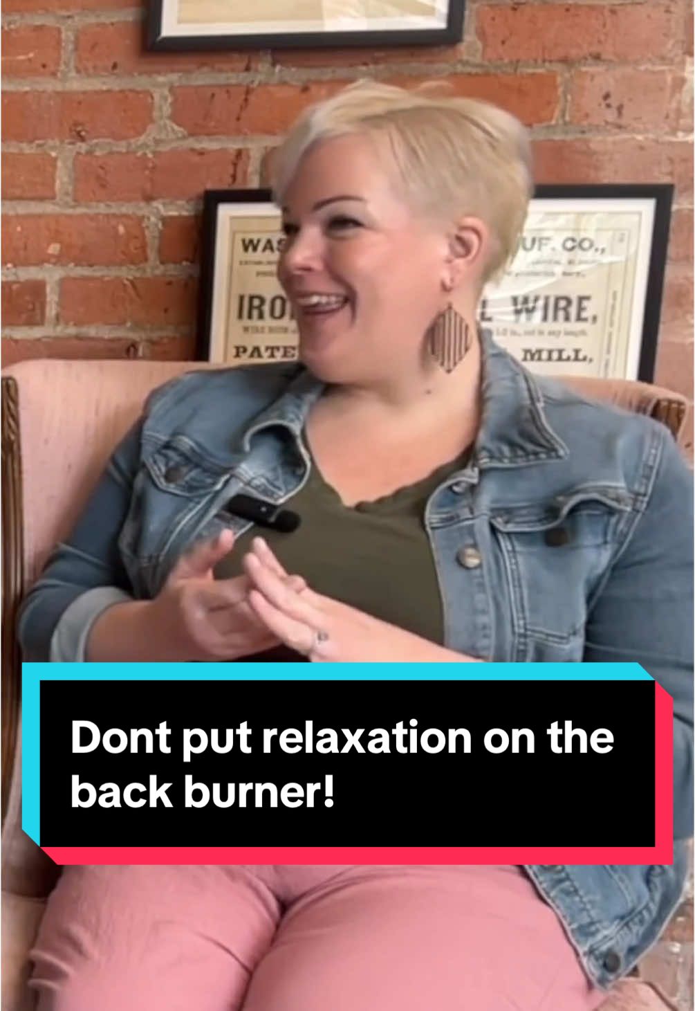 In a world that praises and pushes 'hustle culture,' it's easy to put rest and relaxation on the back burner. 🧖‍♀️ But besides your standard stress relief and self-care, @well_rested_massage explains there are so many reasons to get massages. From increased circulation and decreased inflammation to reduced pain and improved range of motion, the benefits of massage are endless! 💫