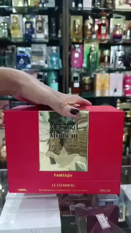 Magical Moment Fantasy  Um perfume que parece ter saído direto de um conto de fadas árabe.   Com uma fragrância encantadora, adocicada e envolvente, ele é perfeito para quem ama perfumes com aquele toque de magia e mistério.   Do frasco deslumbrante à explosão olfativa, tudo nele grita momento inesquecível!   Ideal para ocasiões especiais ou para quando você quer simplesmente se sentir maravilhosa. Disponível na nossa loja: Shopping Oceania, loja 21 – térreo, Centro de Porto Seguro.   #MagicalMoment #PerfumeEncantador #PerfumeDoDia #PerfumeFeminino #PerfumeÁrabe #FantasyPerfume #PerfumeDoSonho #PerfumariaPortoSeguro #TropicFocus 