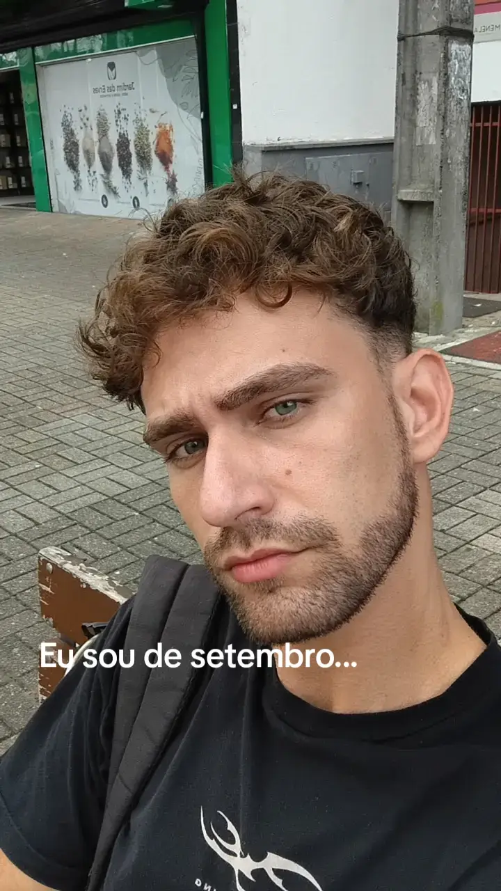 Um saco ver esse povo namorando e eu não ainda...🥹🥹 #fy #fyp #foryou #trend