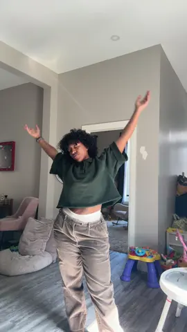 here’s the full #fitcheck ‼️ I’m on my boxers grind and idek why any other underwear exists! this shit is freedom 