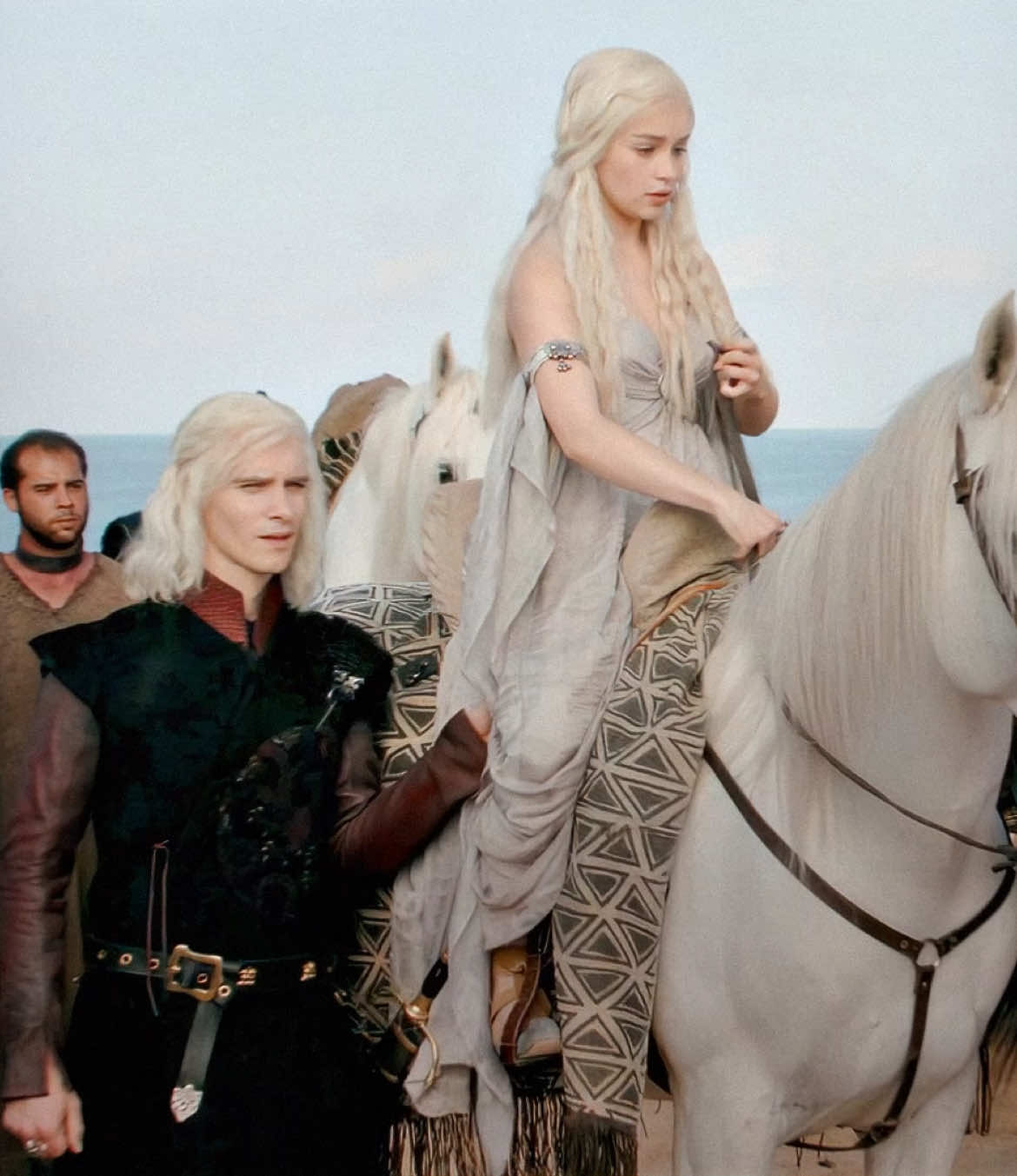 Targaryen Siblings | #daenerys #daenerystargaryen #daenerystargaryenedit #daenerysstormbornedit #targaryen #aftereffectsedits #edit #gameofthrones #got #foryoupage #foryou #gotedit #fyp #ae #gameofthronesedit #viral #blowthisupforme #edits #viserys 
