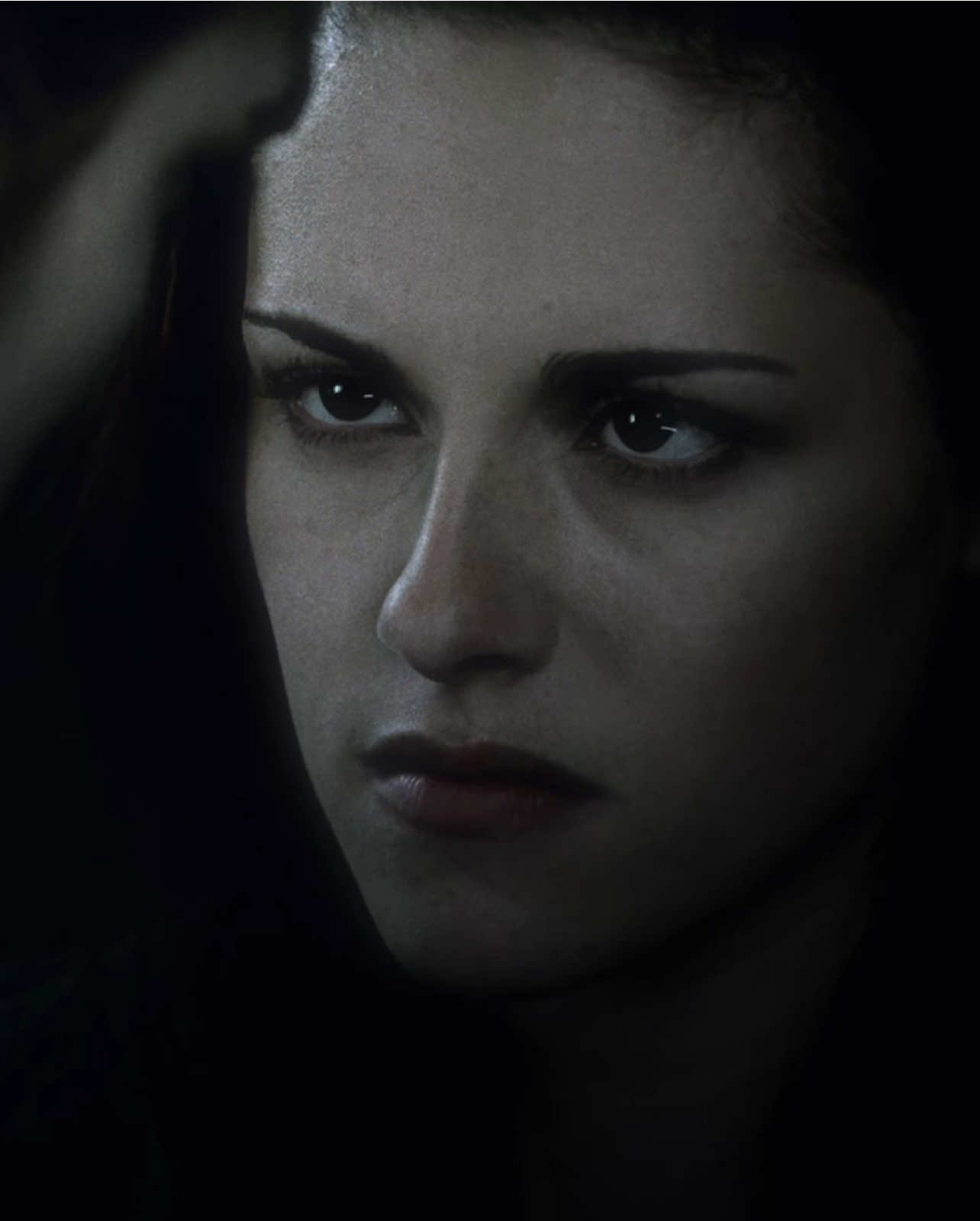 Trapped , all alone || #edit #twilight #twilightsaga #bellaswan #fyp #aesthetic #newmoon #Nobody 