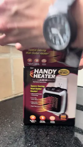 🔥❄️ ¡El frío no entra si tienes esta mini bestia! Con nuestra Mini Estufa Calefactor de 800W, sentí el calor al instante sin gastar de más 💸 ✅ Calienta rápido ✅ Bajo consumo ✅ Compacta y portátil ✅ Ideal para habitaciones, oficina o baño ✅ ¡Silenciosa y segura! Llevátela hoy y olvidate del invierno 🧣 🌬️🔥 ¡Stock limitado! #Calefactor #Estufa #Invierno2025 #AireCaliente #CalorInstantáneo #MiniEstufa #caloventor 