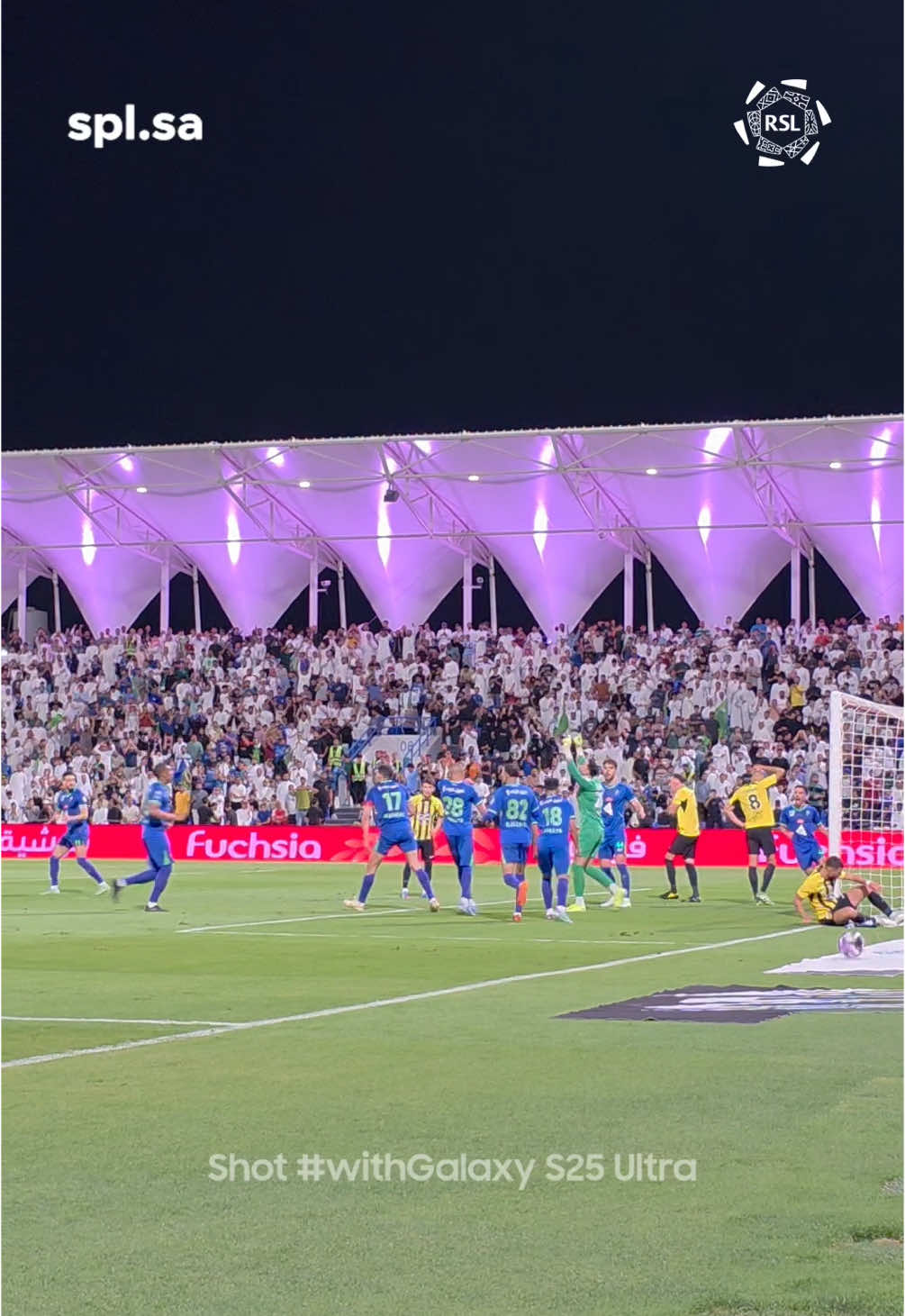 اللقطة التي غيرت مجريات المباراة 🦸‍♂️ #SportsInSaudi #SPL #SportsOnTikTok 